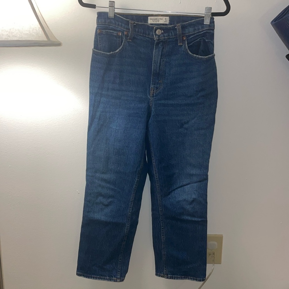 Abercrombie & Fitch The 90s Straight Ultra High Rise 27- 4 EXTRA SHORT
